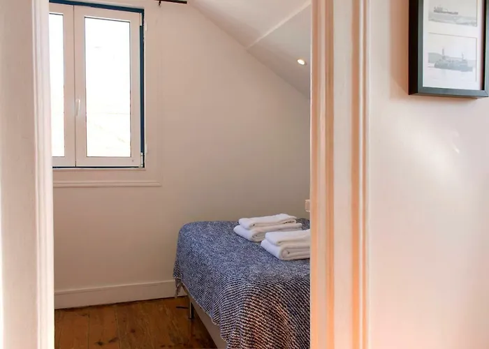 Like By Madrabica * Lisboa