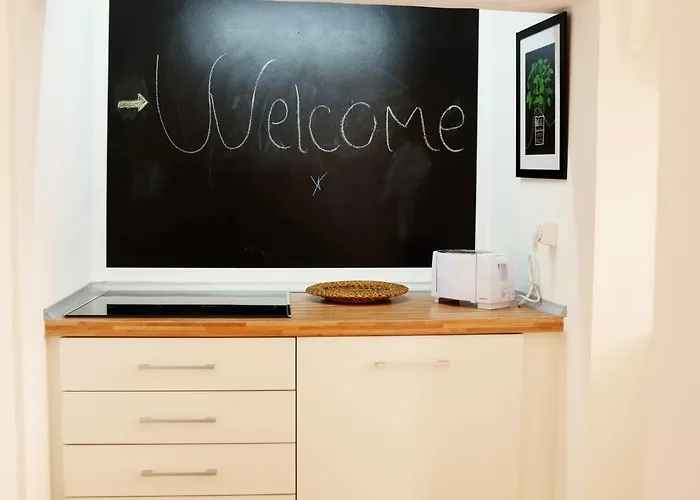 شقة Like By Madrabica